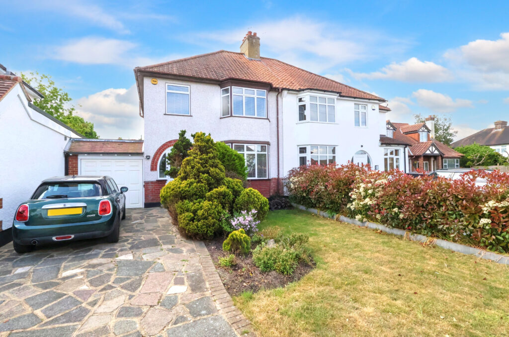 Devonshire Way, Shirley