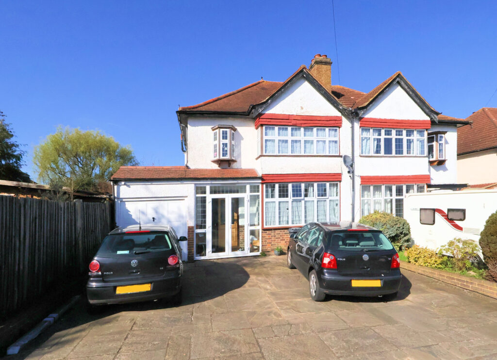 Midholm Road, Shirley