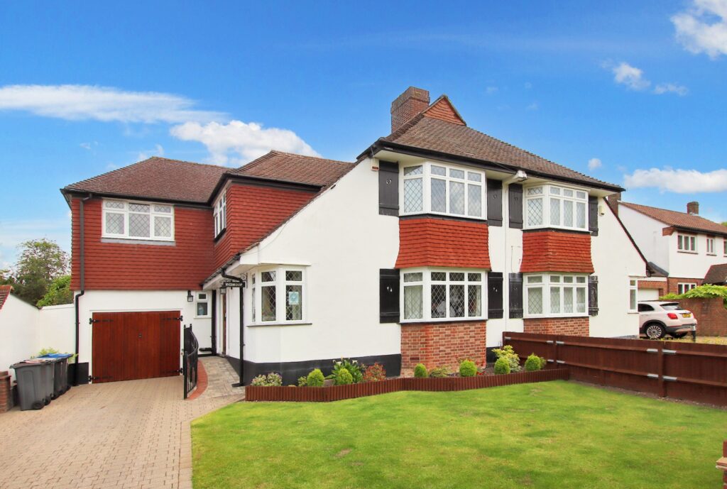 Hartland Way, Shirley