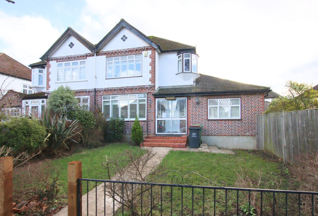 Manor Park Road, West Wickham, BR4
