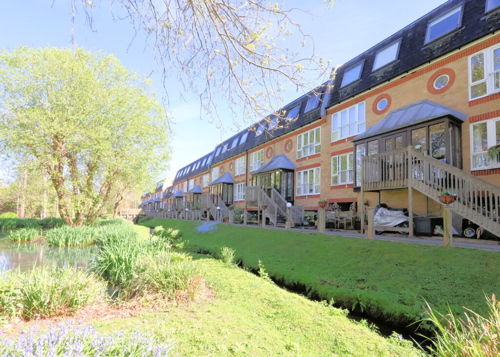 Riverside Walk, The Alders, West Wickham