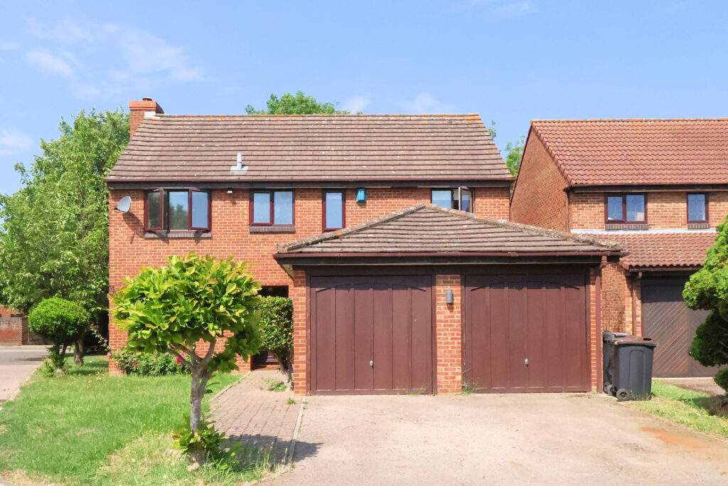 Daffodil Close, Shirley Oaks Village