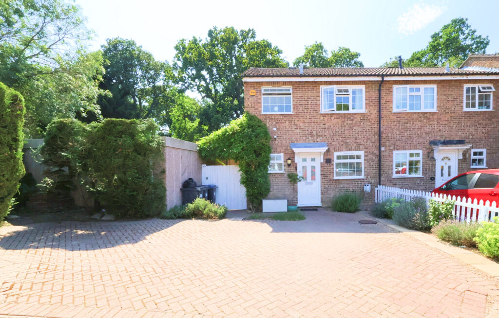 Darley Close, Shirley