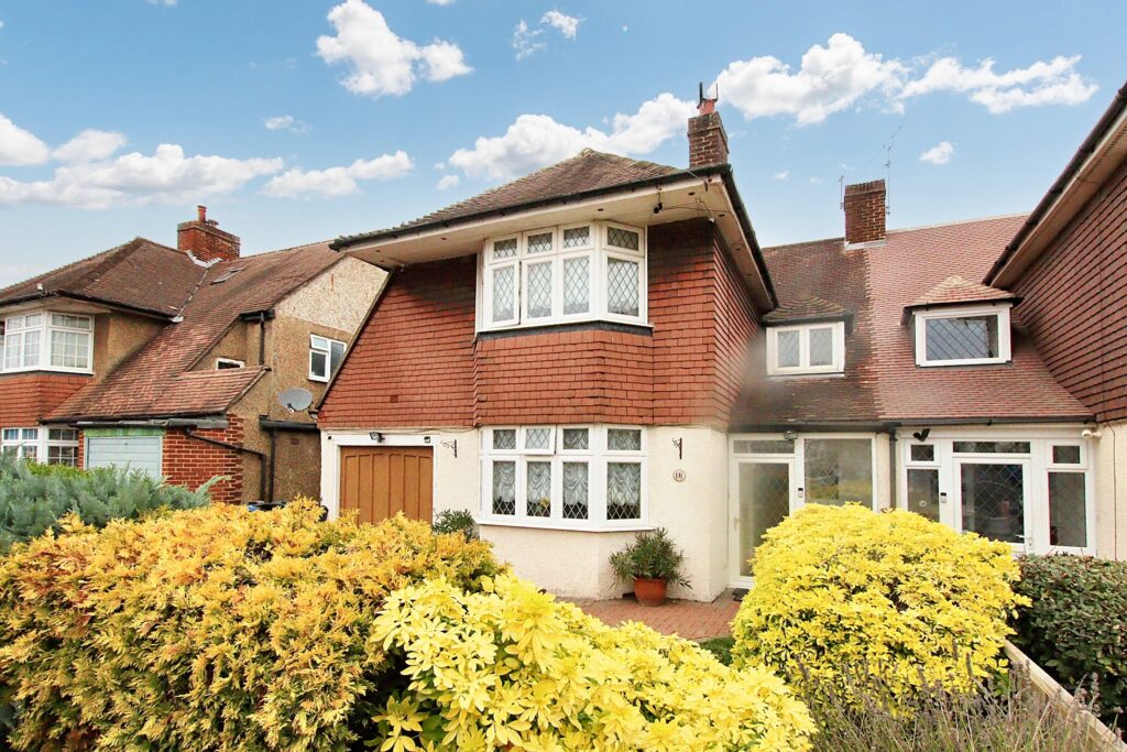 Shirley Way, Shirley