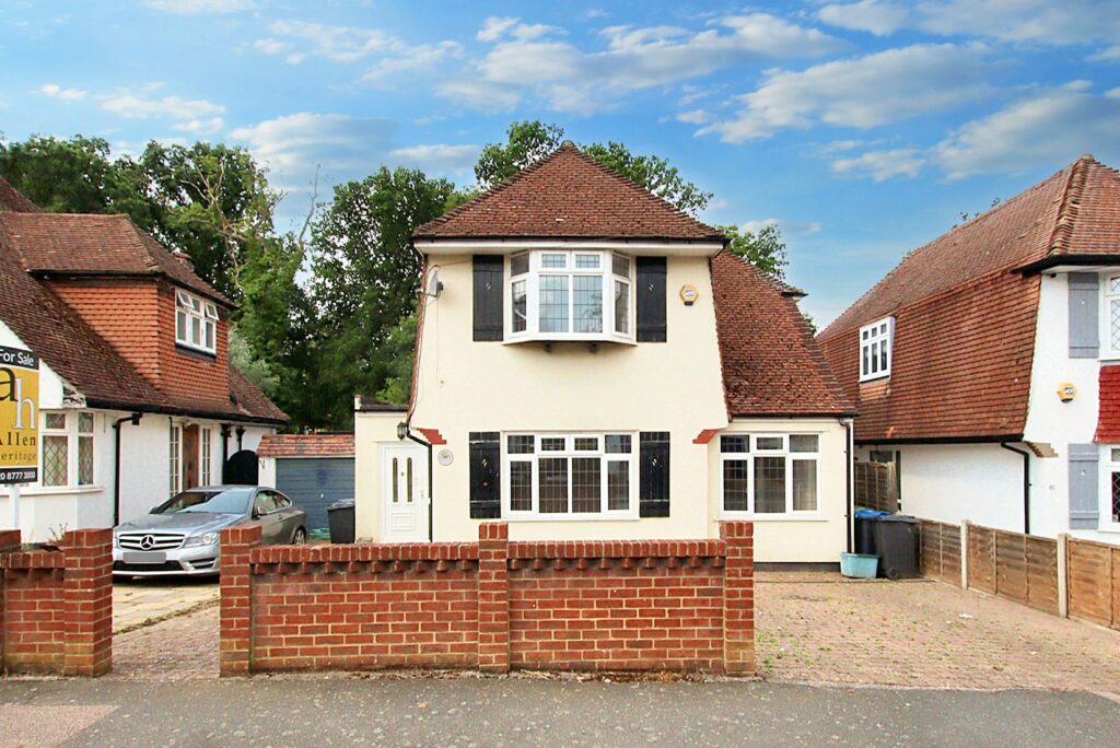 Hartland Way, Shirley