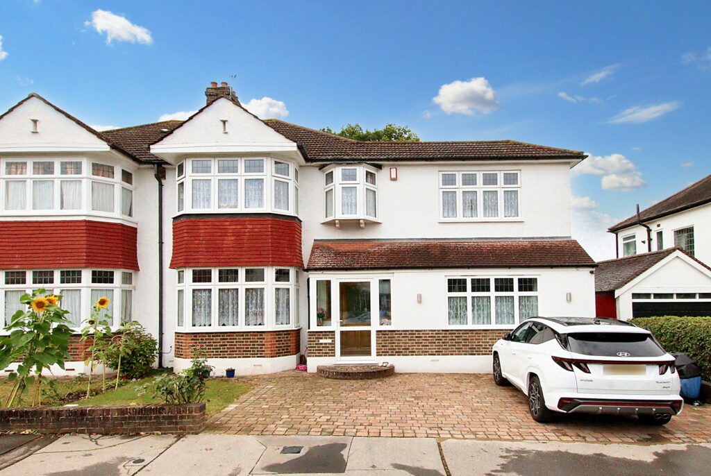 Wickham Avenue, Shirley
