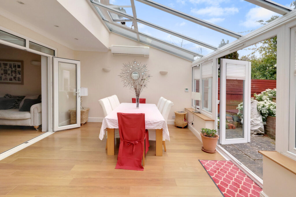 Allen Heritage - 6 Bedroom House in Croydon For Sale at 1,050,000
