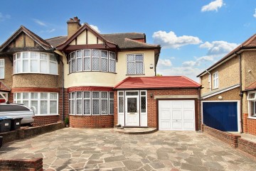 image of 27 East Way, Croydon