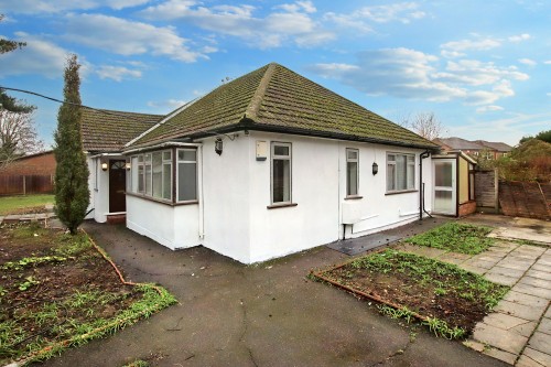 Arrange a viewing for Woodmere Avenue, Shirley