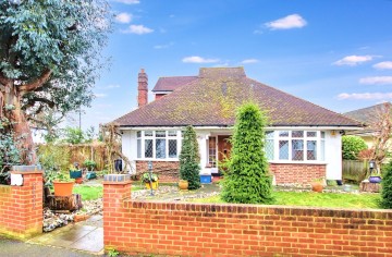 image of 15 Hartland Way, Croydon