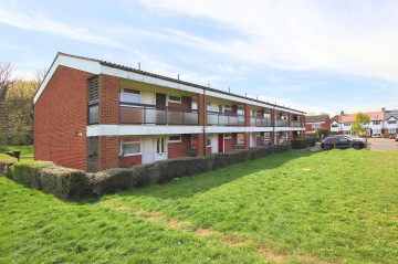 image of 26 Tonge Close, Beckenham