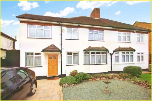 Arrange a viewing for Grosvenor Road, West Wickham, BR4