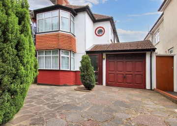 image of 7 Lime Tree Walk, West Wickham