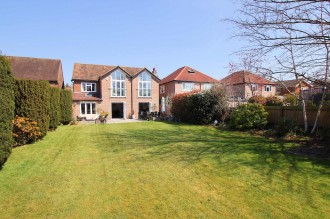 Hawes Lane, West Wickham, BR4