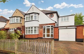 Addisons Close, Shirley