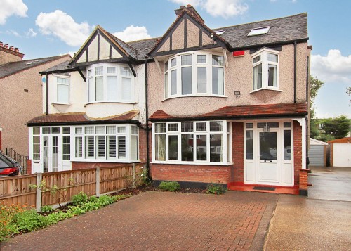 Arrange a viewing for Wickham Chase, West Wickham