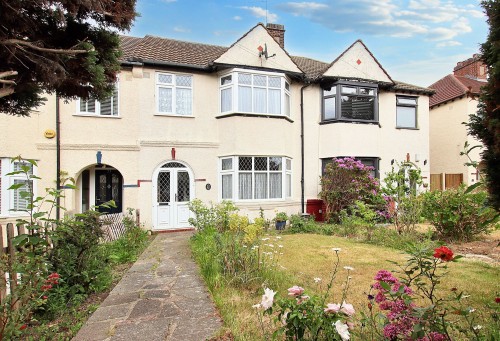 Arrange a viewing for Glebe Way, West Wickham, BR4