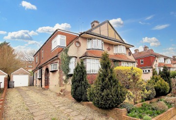 image of 46 Courtfield Rise, West Wickham