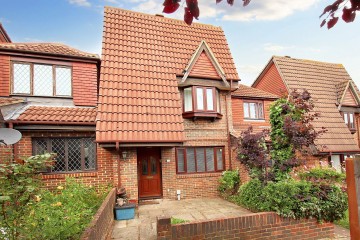 image of 11 Parsley Gardens, Croydon