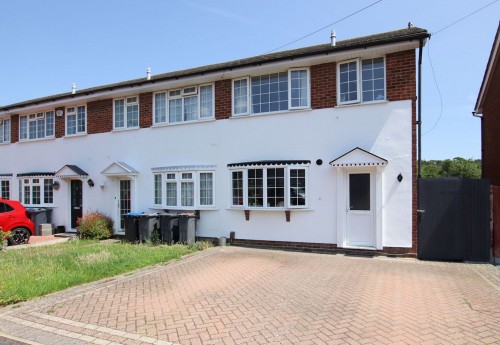 Arrange a viewing for Freshfields, Shirley